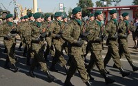 Poľsko bude mať čoskoro silnejšiu armádu ako Rusko, vyhlásil poľský minister obrany