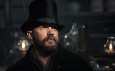 Pomstou poháňaný Tom Hardy je odhodlaný v minisérii Taboo získať naspäť svoje dedičstvo Pomstou poháňaný Tom Hardy je odhodlaný v minisérii Taboo získať naspäť svoje dedičstvo