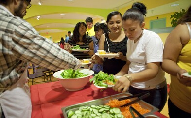 Pondelky bez mäsa? Newyorské školy zavádzajú na jeden deň v týždni povinné vegetariánske raňajky a obedy Pondelky bez mäsa? Newyorské školy zavádzajú na jeden deň v týždni povinné vegetariánske raňajky a obedy