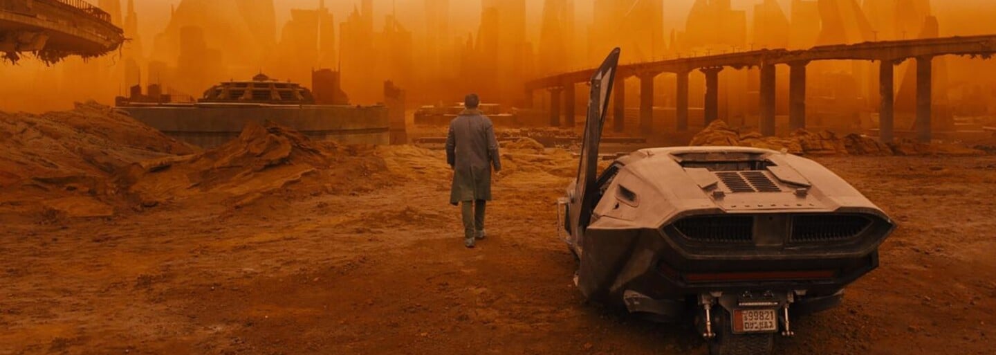 Ponořte se do dystopického sci-fi světa snímku Blade Runner 2049 a vychutnejte si kouzlo úžasných vizuálních efektů