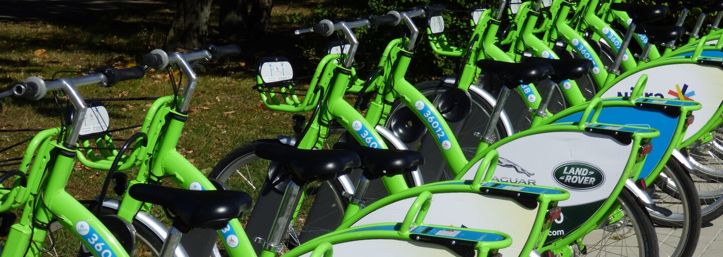 Porovnali sme bratislavský a nitriansky bikesharing