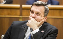 Poslanci, ktorých nezvolia v parlamentných voľbách dostanú odstupné vo výške viac ako 9 000 €