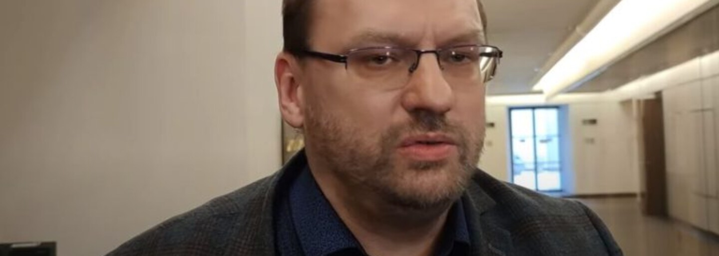 Poslanec Volný má za rvačku ve Sněmovně zaplatit pokutu přes 90 tisíc korun