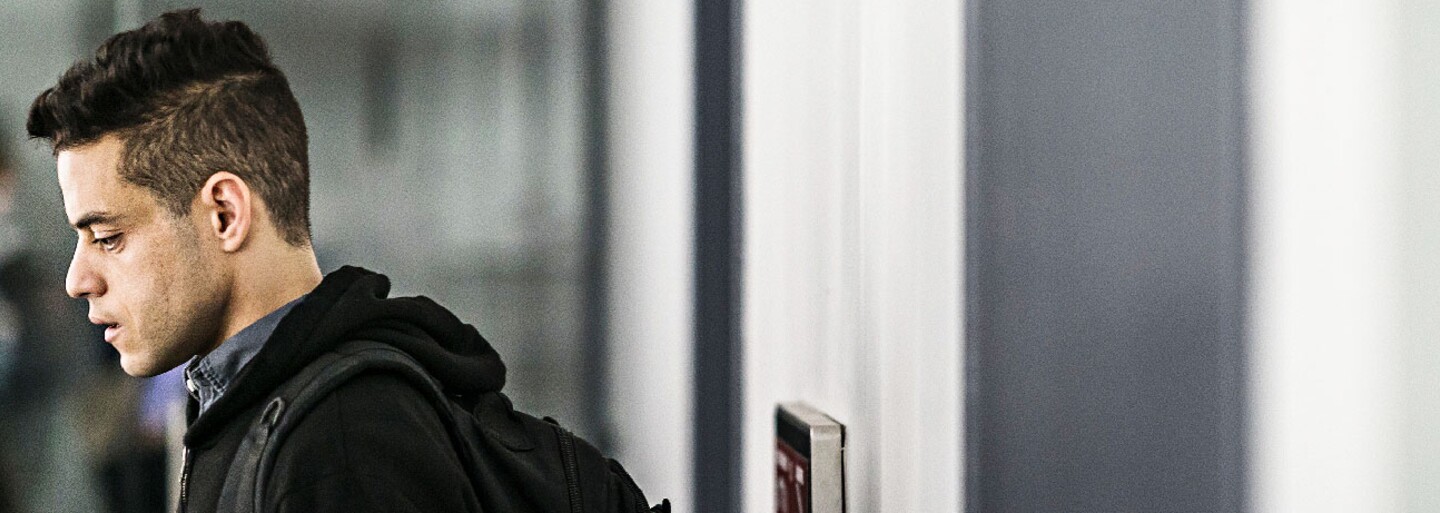 Poslední série Mr. Robot se naplno odhaluje v tajemném traileru. Kdy se dočkáme premiéry?