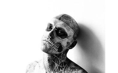 Potetovaný model Rick Genest spáchal sebevraždu Potetovaný model Rick Genest spáchal sebevraždu