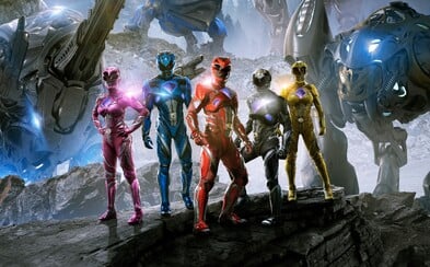 Power Rangers sa v najnovšom traileri spoliehajú na obľúbenosť Spider-Mana a Iron Mana, keďže sami zaujať už nedokážu Power Rangers sa v najnovšom traileri spoliehajú na obľúbenosť Spider-Mana a Iron Mana, keďže sami zaujať už nedokážu
