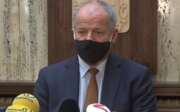 Praze docházejí lůžka pro nakažené koronavirem, řekl Prymula.