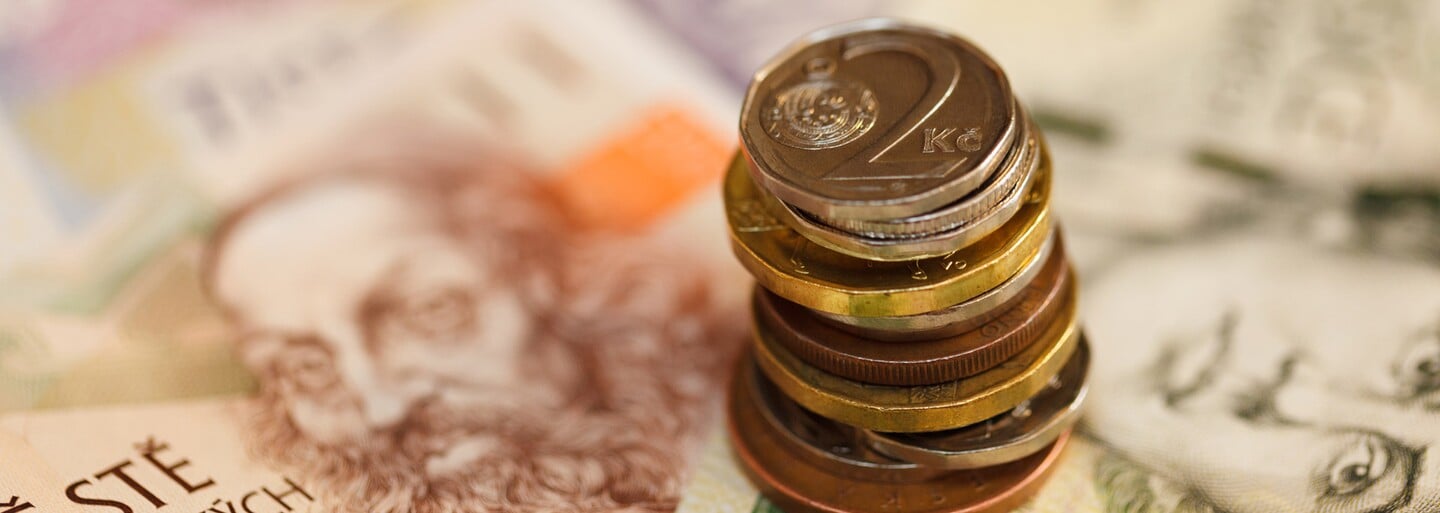 Pražská směnárna, nabízející nevýhodných 15 korun za euro, uzavřela svoji pobočku. Janek Rubeš usiluje o skoncování všech podvodných podniků