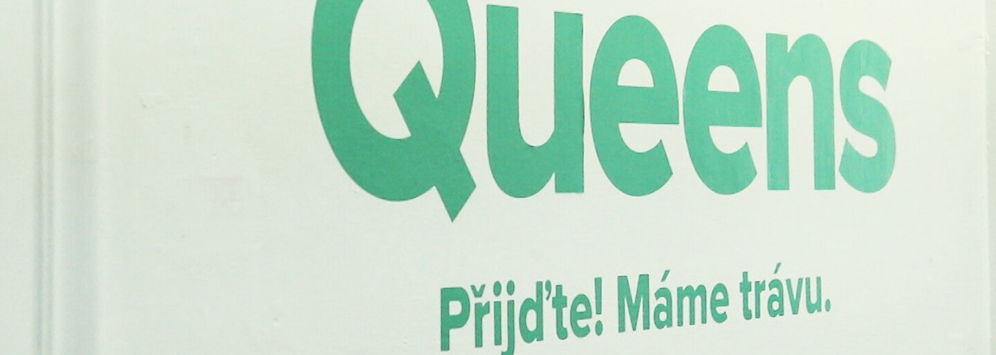 Pražská zastávka FASHION DEALã očami Queensu