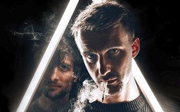 Pražské rapové duo PAST se v klipu dostalo do útrob metra. Poslouchej jejich experimentální temnou jízdu Krajina bez dveří