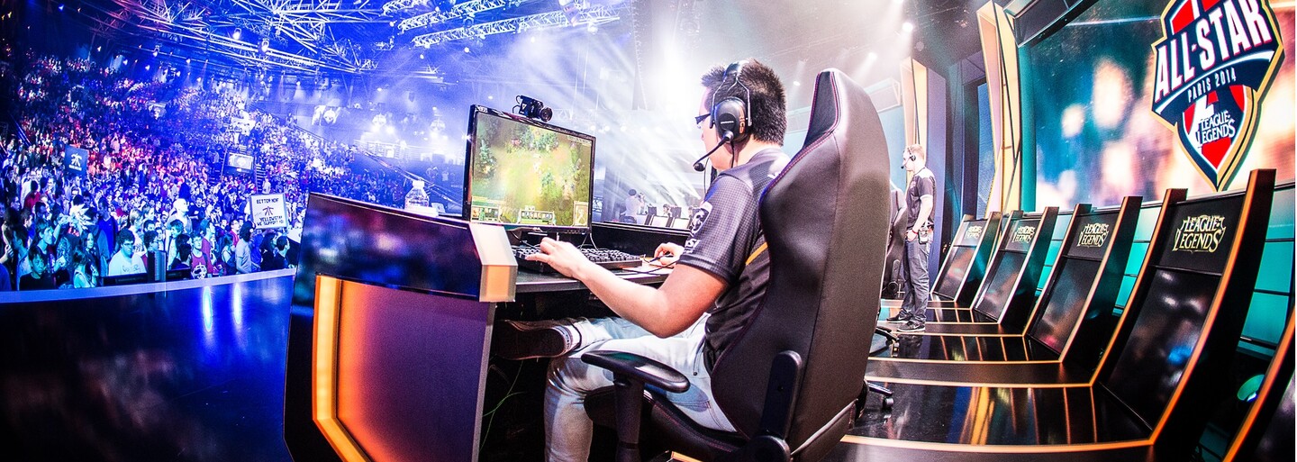 Pre Američanov je e-sport zaujímavejší než hokej. Sleduje ho až 22 % ľudí v mladom veku