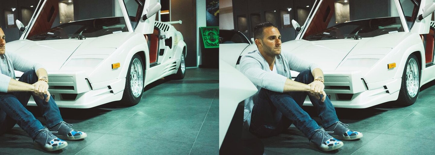 Predal už autá Lamborghini v hodnote 1 miliardy dolárov a svoj úspech postavil na sociálnych sieťach. Brett pritom mal otcovu firmu predať