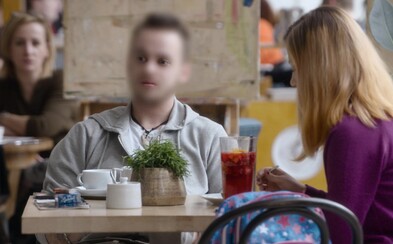 Predátor z filmu V síti posílal herečce zoofilní porno, hrozí mu 12 let za mřížemi. Státní zástupce podal v pátek obvinění Predátor z filmu V síti posílal herečce zoofilní porno, hrozí mu 12 let za mřížemi. Státní zástupce podal v pátek obvinění
