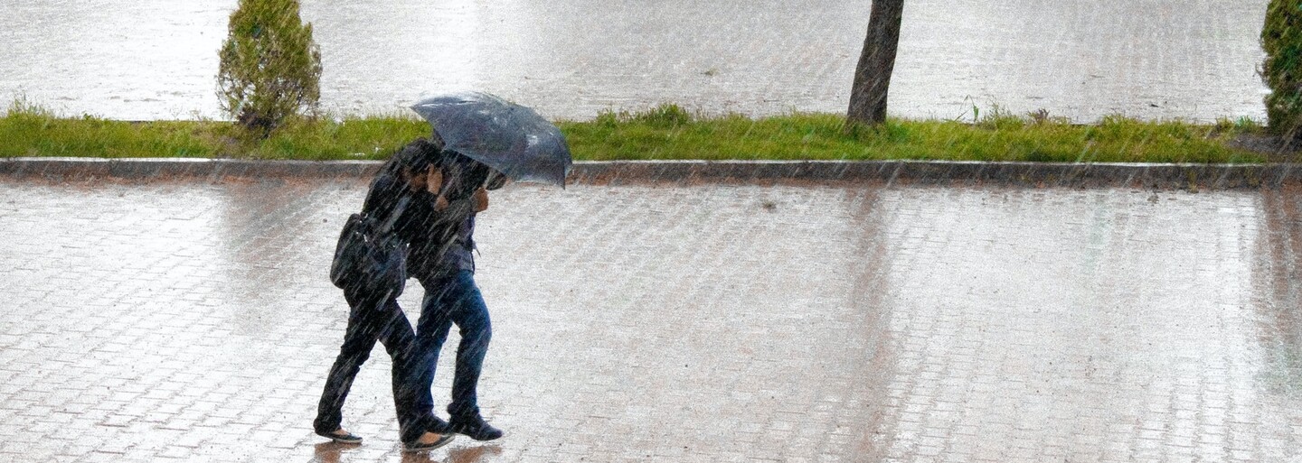 Předpověď počasí: Na sníh zapomeň. Počasí v Česku bude deštivé, s teplotami kolem 7 °C