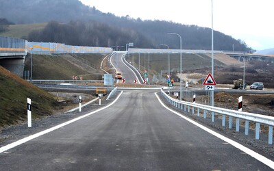 PREHĽAD: Tieto cestné úseky by mali byť dokončené v roku 2024