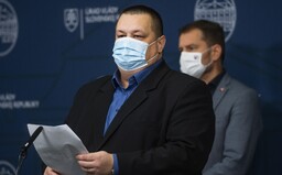 PREHĽAD VIANOČNÉHO LOCKDOWNU: Ktoré obchody a prevádzky sú otvorené, kedy a kde potrebuješ testy a ako je to s cestovaním?