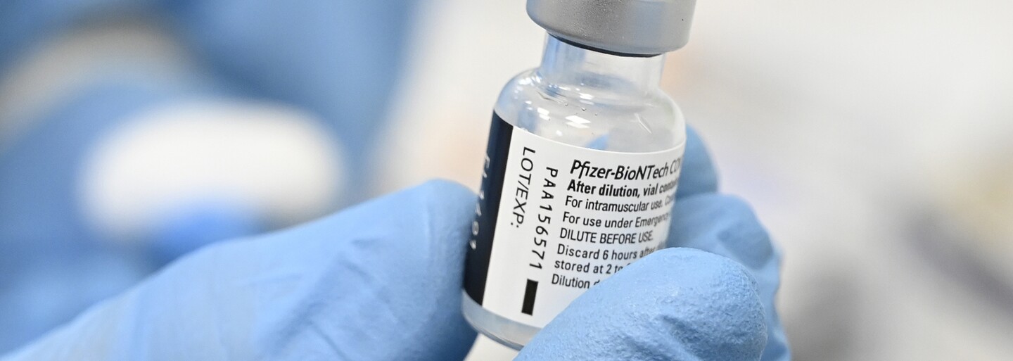 Přelomová novinka od Pfizeru: Společnost chce do konce roku představit antivirové pilulky proti covidu