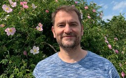 Premiér Igor Matovič si uťahuje z maturantov 2020, ktorí nemuseli skúšky absolvovať. Konštatuje, že budú mať ťažšie uplatniť sa