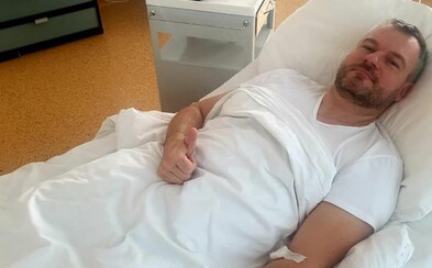 Premiér Pellegrini zverejnil fotku z nemocnice: V najnevhodnejšej chvíli ma zradilo zdravie, píše Premiér Pellegrini zverejnil fotku z nemocnice: V najnevhodnejšej chvíli ma zradilo zdravie, píše