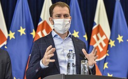 Premiér pripúšťa, že Slovensko by sa mohlo na niekoľko týždňov úplne „vypnúť“