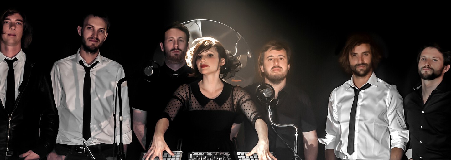 Premiérový ročník pražského electro-swingového festivalu přenese diváky zpět do atmosféry 30. let