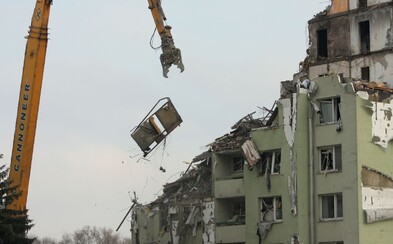 Prešovčania sa na nešťastie v podobe zrútenej bytovky nemôžu ani prizerať, Vianoce budú tráviť v iných častiach Slovenska Prešovčania sa na nešťastie v podobe zrútenej bytovky nemôžu ani prizerať, Vianoce budú tráviť v iných častiach Slovenska