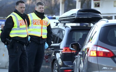 Pri prejazde Rakúskom potrebujú Slováci nové tlačivo. Spôsobila to situácia v Chorvátsku Pri prejazde Rakúskom potrebujú Slováci nové tlačivo. Spôsobila to situácia v Chorvátsku