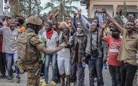 Při protestech v Kongu zemřelo nejméně 15 lidí včetně 3 zaměstnanců OSN