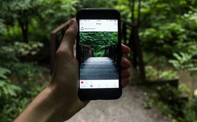 Přichází radikální změna pro Instagram? Příspěvky budeme swipeovat jako na Tinderu Přichází radikální změna pro Instagram? Příspěvky budeme swipeovat jako na Tinderu