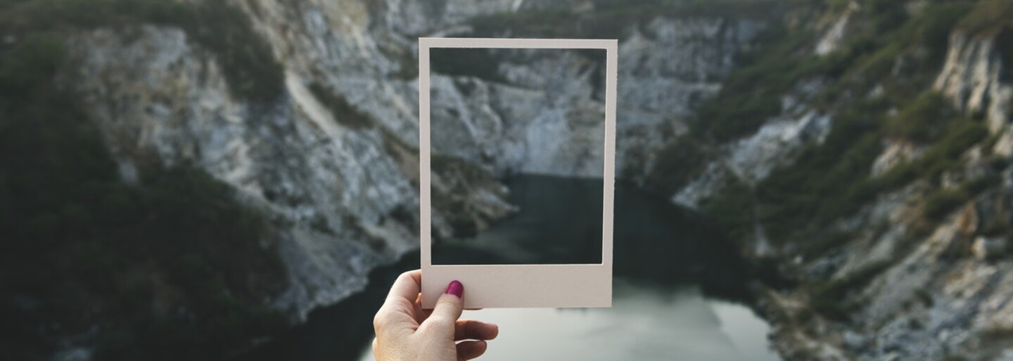 Přidávání fotek na Instagram tě dělá šťastnějším. Nová britská studie zkoumala efekty sdílení našich životů na sociálních sítích