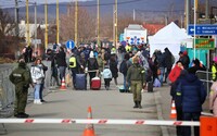 Prieskum: Slováci sú počas vojny na Ukrajine otvorenejší migrantom, ale stále pociťujú nepokoj a strach