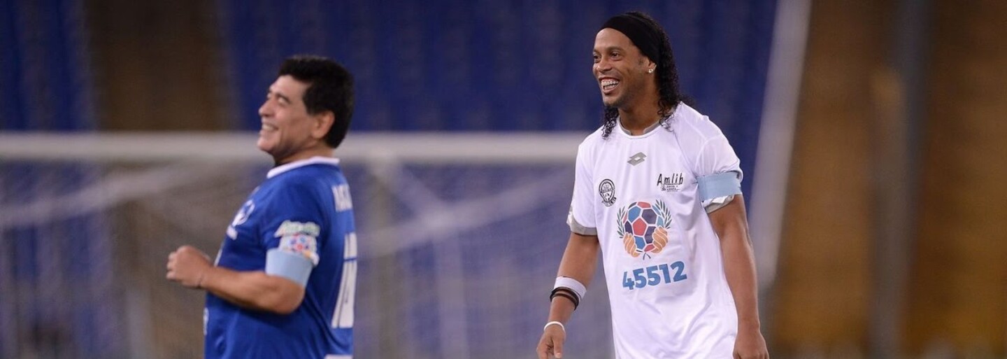 Přihrávka zády či obrovský přehled ve hře. Ronaldinho opět ukázal, že je nejlepší kouzelník s míčem