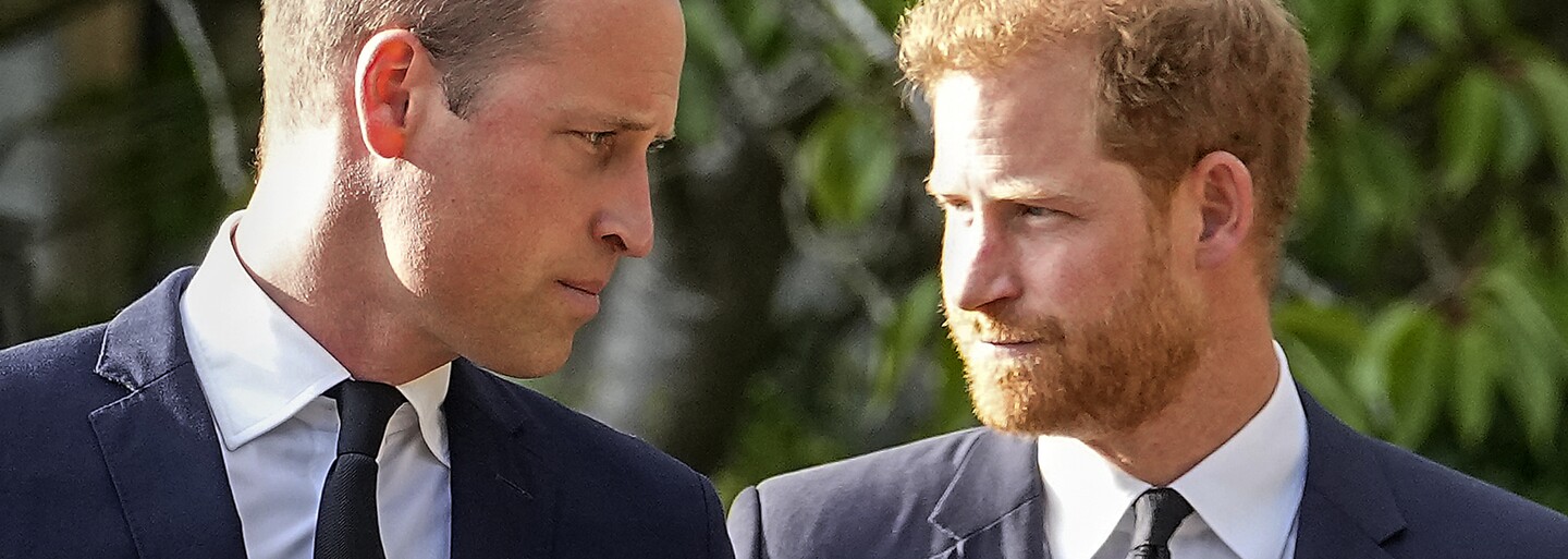 Princ Harry má detaily o královské rodině na dalších 400 stran. „Nikdy by mi neodpustili, kdybych řekl všechno“