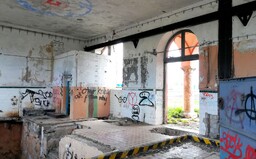 Pripomína luxusnú vilku. Stará prešovská vodáreň prežila krízy, epidémie aj vojny. Dnes odoláva bezdomovcom a developerom