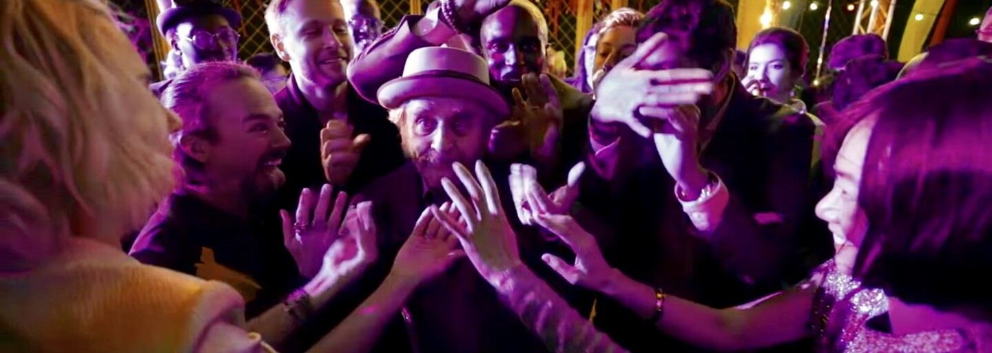 Pripravte sa na finále seriálu Sense8 v prvých záberoch z dvojhodinového špeciálu, ktorý ukončí jeho krátku, no nezabudnuteľnú cestu