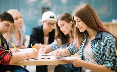 Proč dnes stávkují učitelé? Zavřeno zůstalo 1221 škol Proč dnes stávkují učitelé? Zavřeno zůstalo 1221 škol