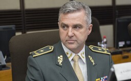 Prokurátori rozbili Ficovu téoriu o kajúcnikoch: Priznávajú sa mnohí vysokopostavení policajti, máme listinné dôkazy a svedkov