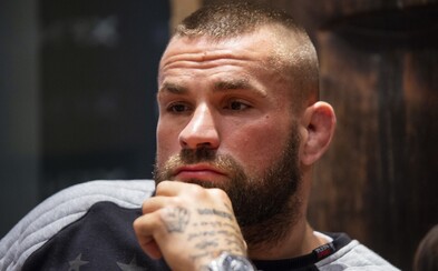 Proti Vémolovým homofobním výrokům se ohradil také jeho sponzor. Považujeme je za velmi nešťastné a hloupé, uvedl Proti Vémolovým homofobním výrokům se ohradil také jeho sponzor. Považujeme je za velmi nešťastné a hloupé, uvedl