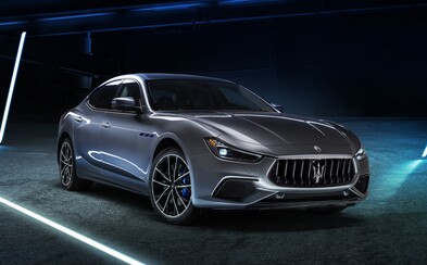 Prvé elektrifikované Maserati je na svete. Ghibli dostalo nevídanú hybridnú techniku Prvé elektrifikované Maserati je na svete. Ghibli dostalo nevídanú hybridnú techniku
