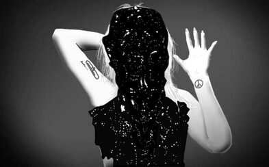 První mrazivá videa k American Horror Story: Hotel navodí tu správnou atmosféru První mrazivá videa k American Horror Story: Hotel navodí tu správnou atmosféru