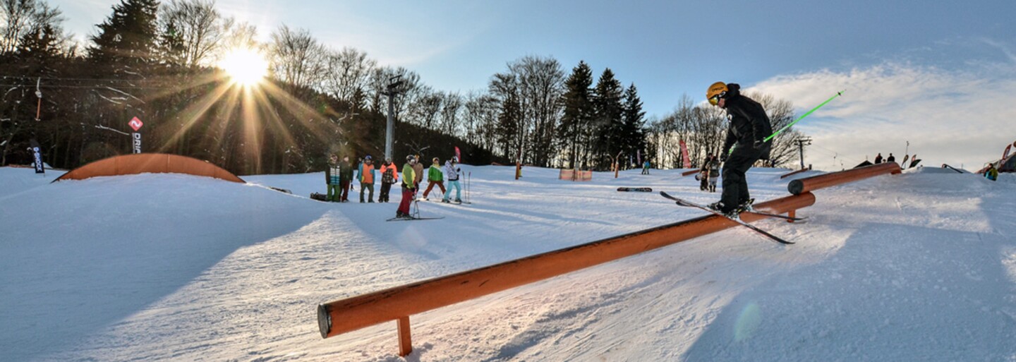 První ročník Shred Vacation se bude pyšnit vymazleným snowparkem
