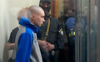 První soud s ruským vojákem na Ukrajině: Vadim Šišimarin se přiznal k vraždě civilisty