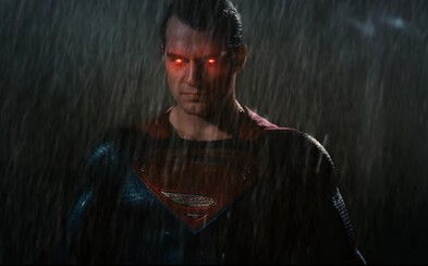 Prvý TV Spot pre BvS odhaľuje Batmanov Batwing ako hlavnú zbraň proti Supermanovi Prvý TV Spot pre BvS odhaľuje Batmanov Batwing ako hlavnú zbraň proti Supermanovi