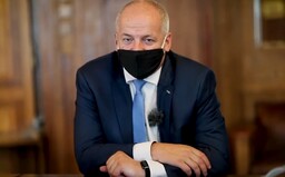 Prymula: Opatření nejsou účinná, bojujeme s vysokým přírůstkem