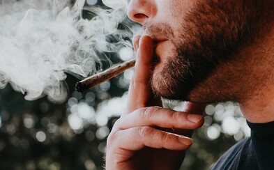 Psycholog kvůli marihuaně, toxickému vztahu i sebevražedným sklonům. Poslechni si tyto osobní příběhy Psycholog kvůli marihuaně, toxickému vztahu i sebevražedným sklonům. Poslechni si tyto osobní příběhy