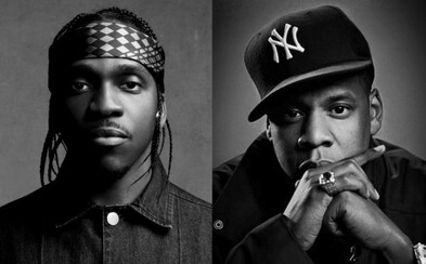 Pusha T a Jay Z nahliadli späť do ich dílerskej minulosti na novom spoločnom tracku Drug Dealers Anonymous Pusha T a Jay Z nahliadli späť do ich dílerskej minulosti na novom spoločnom tracku Drug Dealers Anonymous
