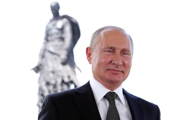 Putin může vládnout do roku 2036. V Rusku vrcholí referendum o změnách ústavy Putin může vládnout do roku 2036. V Rusku vrcholí referendum o změnách ústavy