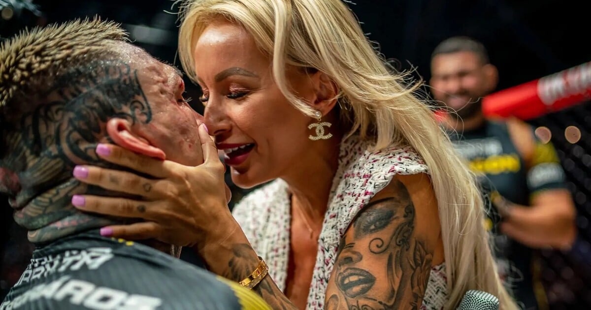 Soud zakázal Borárosovi přiblížit se k Jákliové. Po její tragické smrti se objevují nové informace a zprávy z telefonu