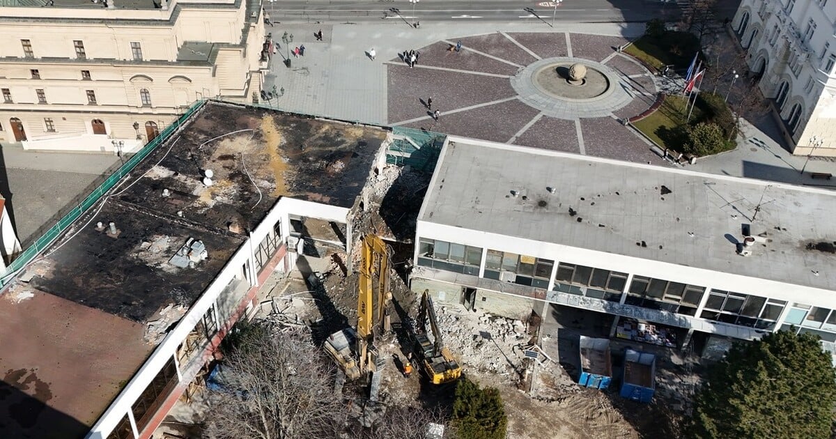 Socialistický klenot zmizí z mapy Opavy. Začíná demolice Slezanky