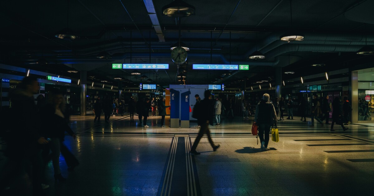 Jak se připravit na blackout? Přinášíme ti tipy, co dělat, když vypadne elektřina